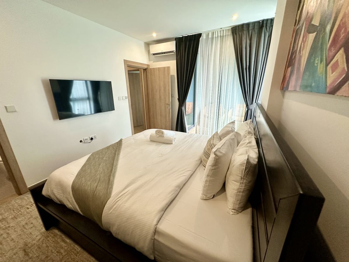 Bedroom in Regal Suite NOVA Accra with ensuite access