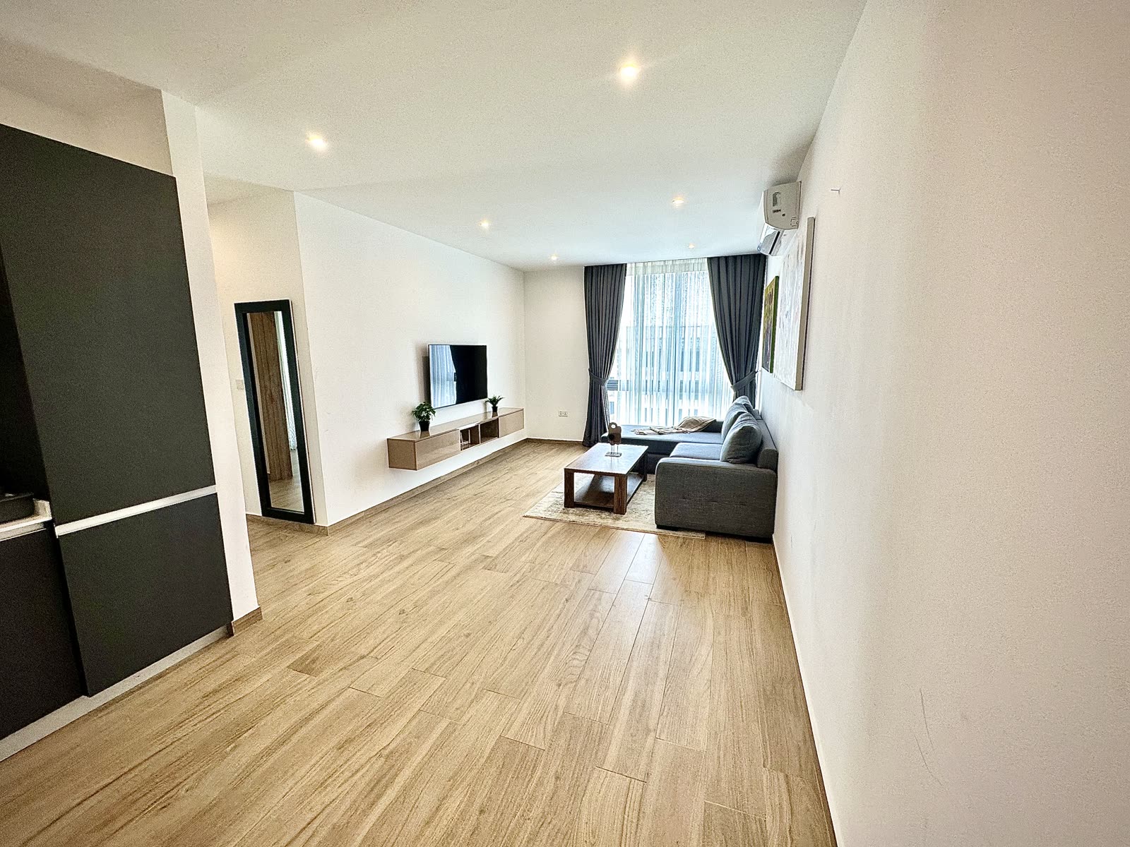 NOVA furnished apartment, Roman Ridge